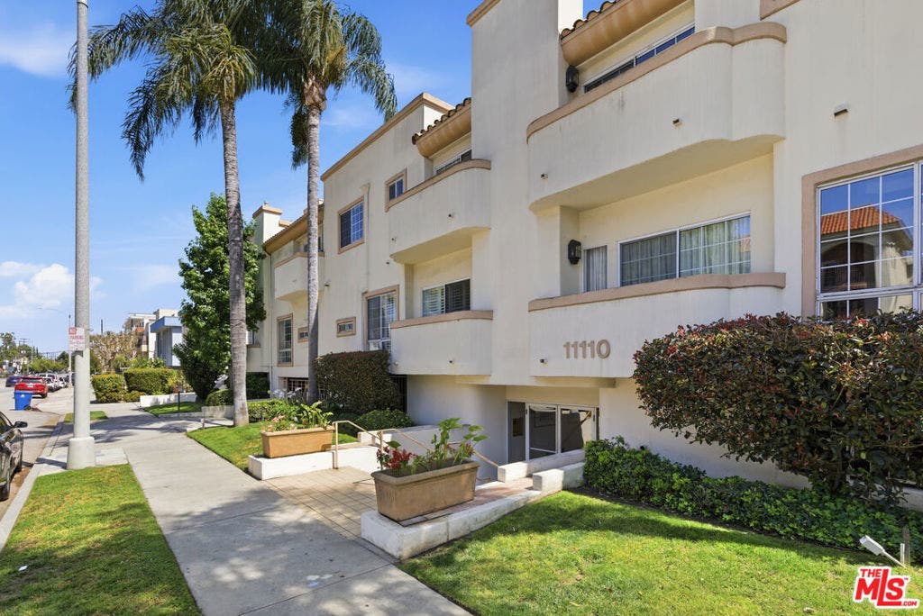 11110 Camarillo Street, #122, North Hollywood, CA 91602