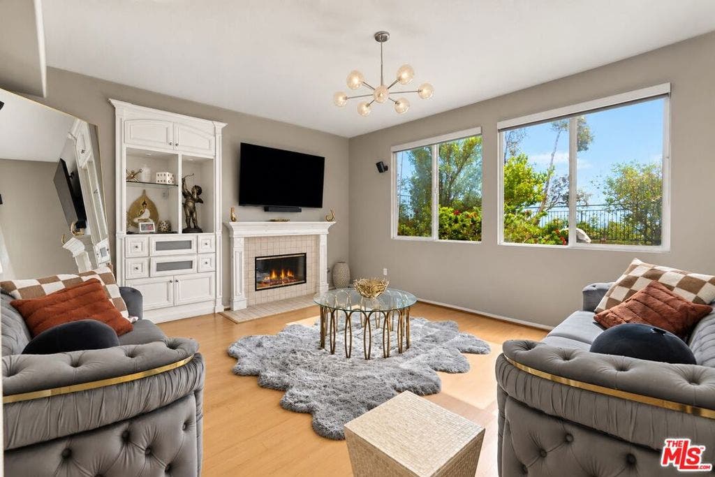 20542 Pesaro Way, Porter Ranch, CA 91326 20542 Pesaro Way, Porter Ranch, CA 91326
