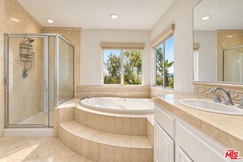20542 Pesaro Way, Porter Ranch, CA 91326 20542 Pesaro Way, Porter Ranch, CA 91326