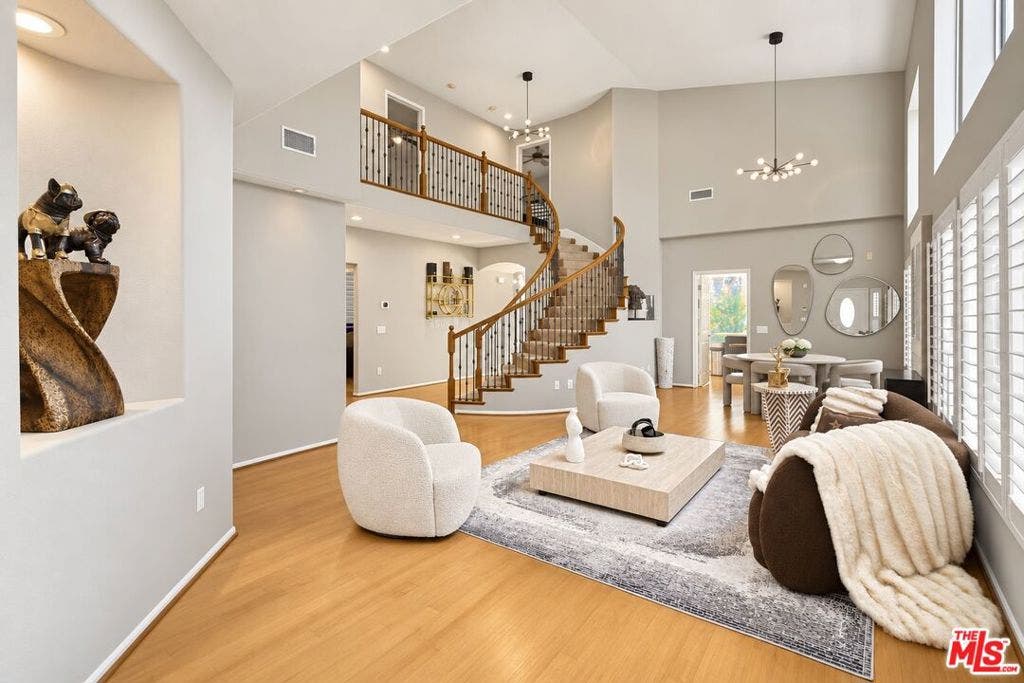 20542 Pesaro Way, Porter Ranch, CA 91326 20542 Pesaro Way, Porter Ranch, CA 91326