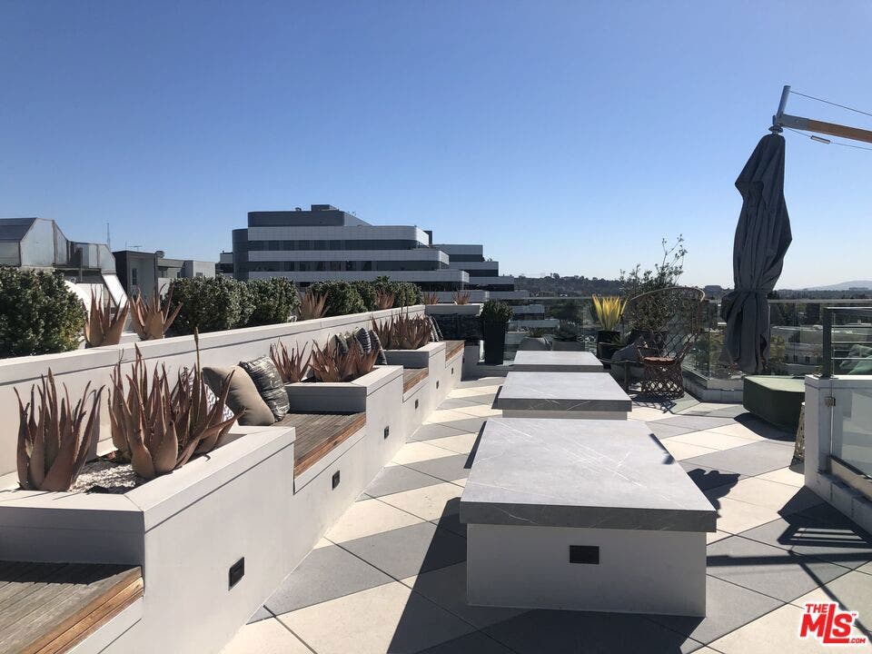 3833 Dunn, #503, Culver City, CA 90232 3833 Dunn, #503, Culver City, CA 90232