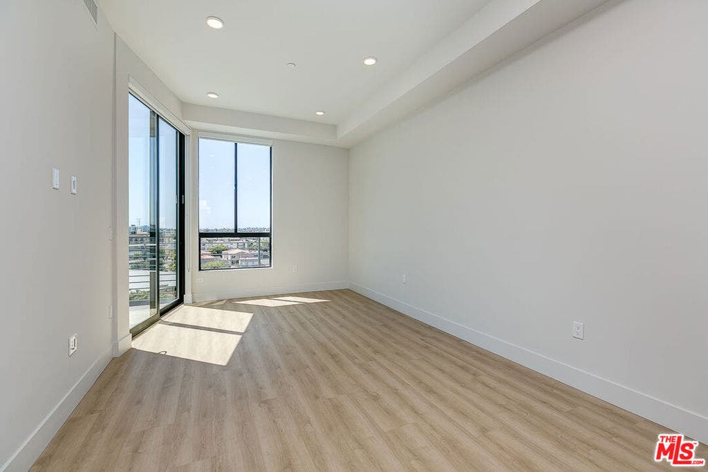 3833 Dunn, #503, Culver City, CA 90232 3833 Dunn, #503, Culver City, CA 90232