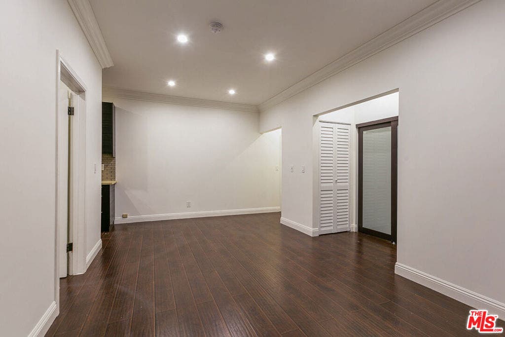 7223 Willoughby Avenue, #106, Los Angeles, CA 90046