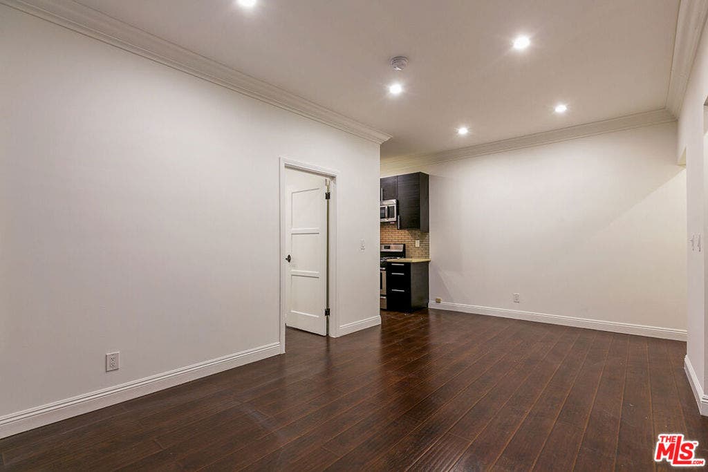 7223 Willoughby Avenue, #106, Los Angeles, CA 90046