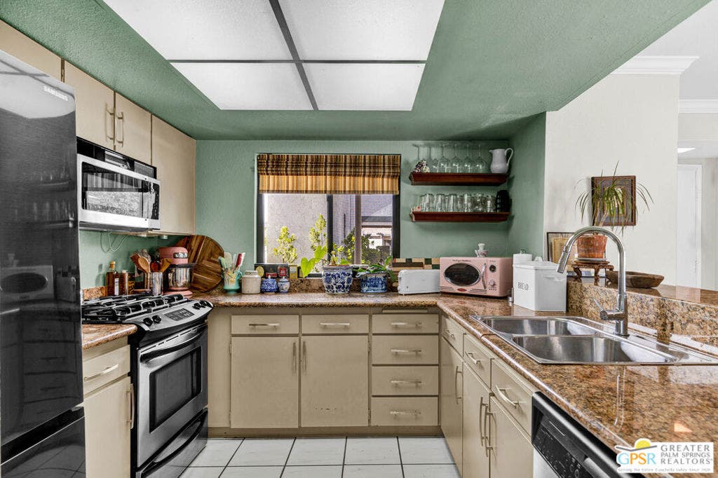 1725 N Via Miraleste, #2118, Palm Springs, CA 92262 1725 N Via Miraleste, #2118, Palm Springs, CA 92262