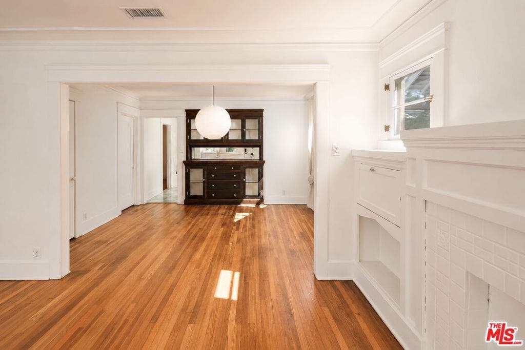 2733 W Avenue 30, Los Angeles, CA 90065 2733 W Avenue 30, Los Angeles, CA 90065