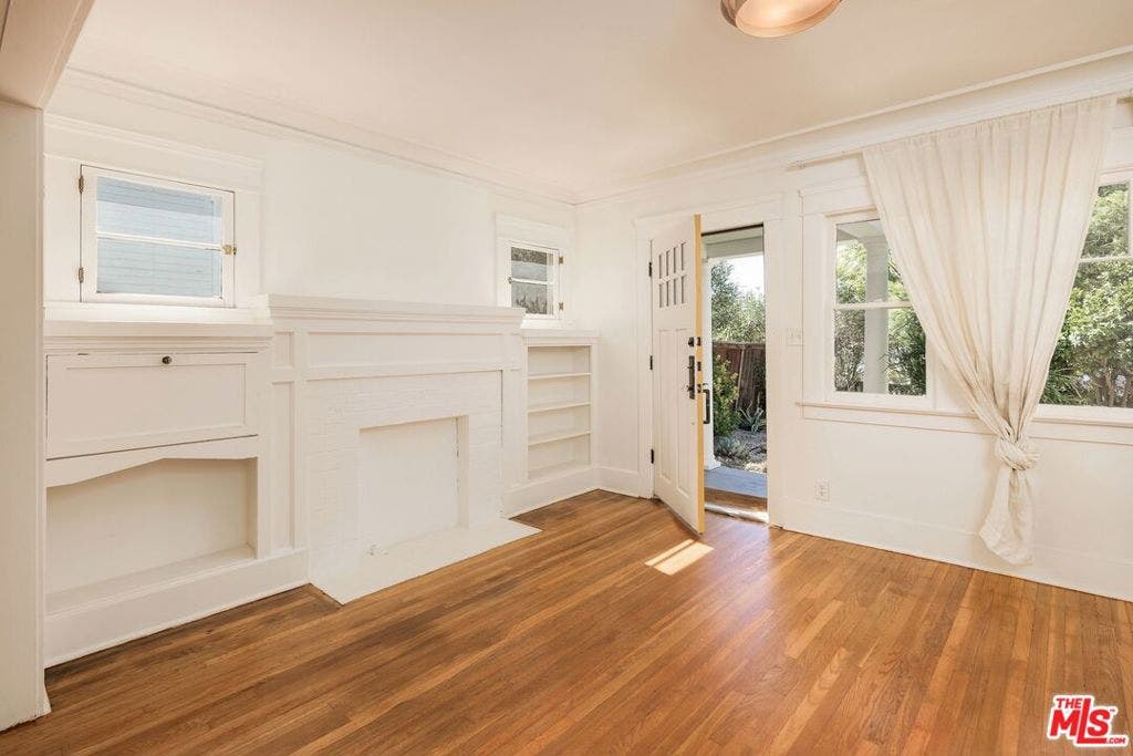 2733 W Avenue 30, Los Angeles, CA 90065 2733 W Avenue 30, Los Angeles, CA 90065
