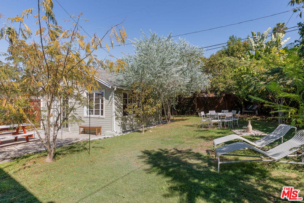 2733 W Avenue 30, Los Angeles, CA 90065 2733 W Avenue 30, Los Angeles, CA 90065