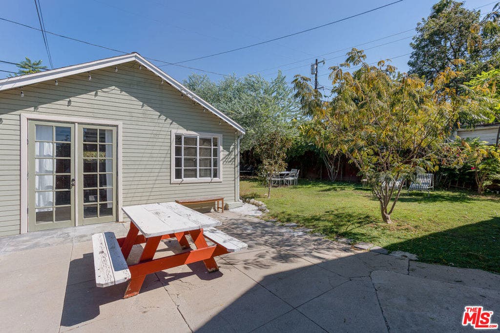 2733 W Avenue 30, Los Angeles, CA 90065 2733 W Avenue 30, Los Angeles, CA 90065