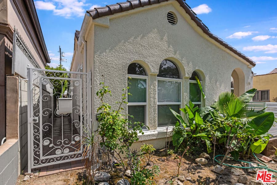 Property photo for 124 S Almont Drive, #1, Beverly Hills, CA