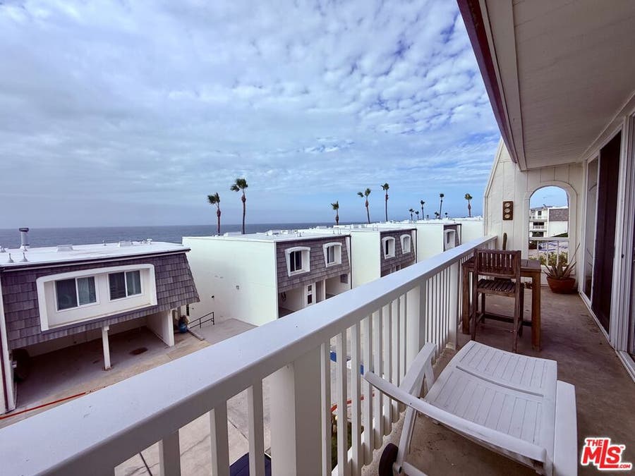 Property photo for 11934 Whalers Lane, Malibu, CA