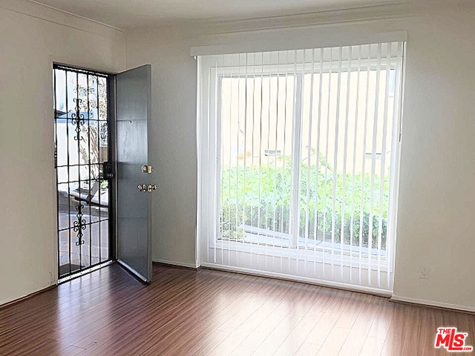4919 Beverly Boulevard, #1, Los Angeles, CA 90004 4919 Beverly Boulevard, #1, Los Angeles, CA 90004