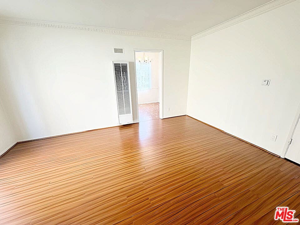 4919 Beverly Boulevard, #1, Los Angeles, CA 90004 4919 Beverly Boulevard, #1, Los Angeles, CA 90004