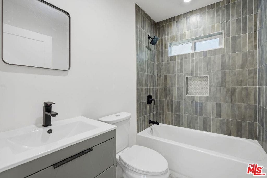7803 Clearfield Avenue, Panorama City, CA 91402 7803 Clearfield Avenue, Panorama City, CA 91402
