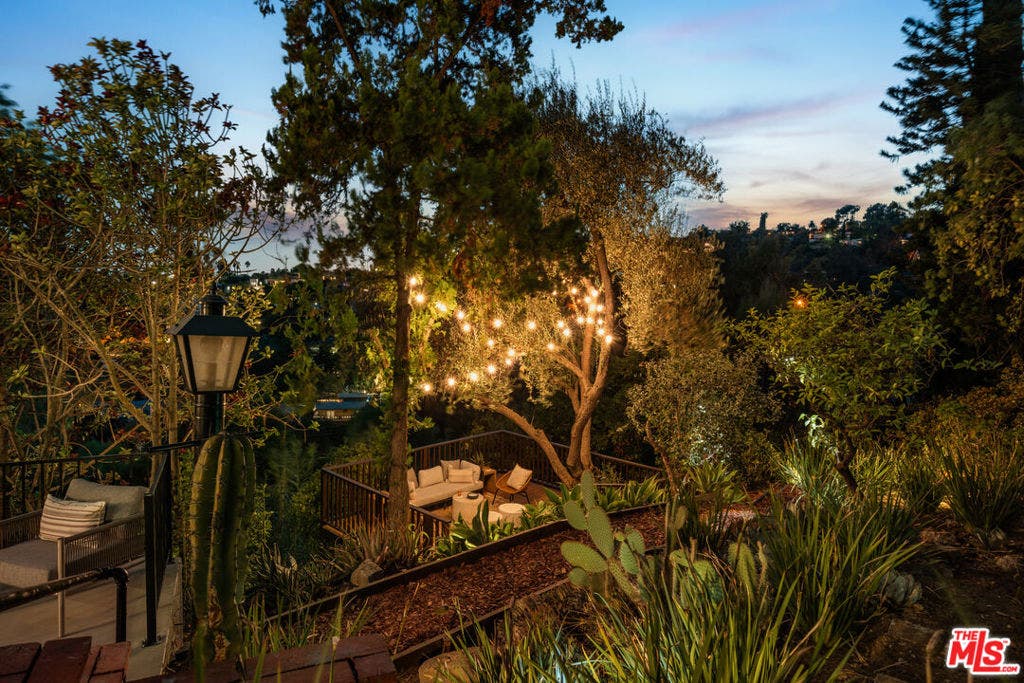 579 Crane Boulevard, Los Angeles, CA 90065 579 Crane Boulevard, Los Angeles, CA 90065