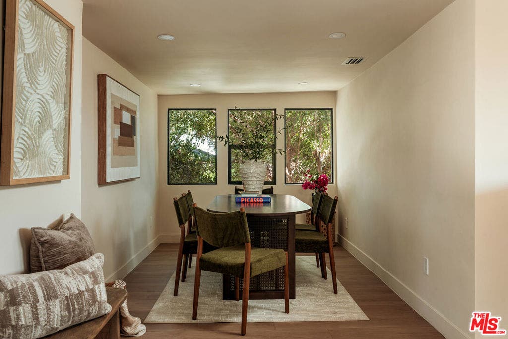 579 Crane Boulevard, Los Angeles, CA 90065 579 Crane Boulevard, Los Angeles, CA 90065