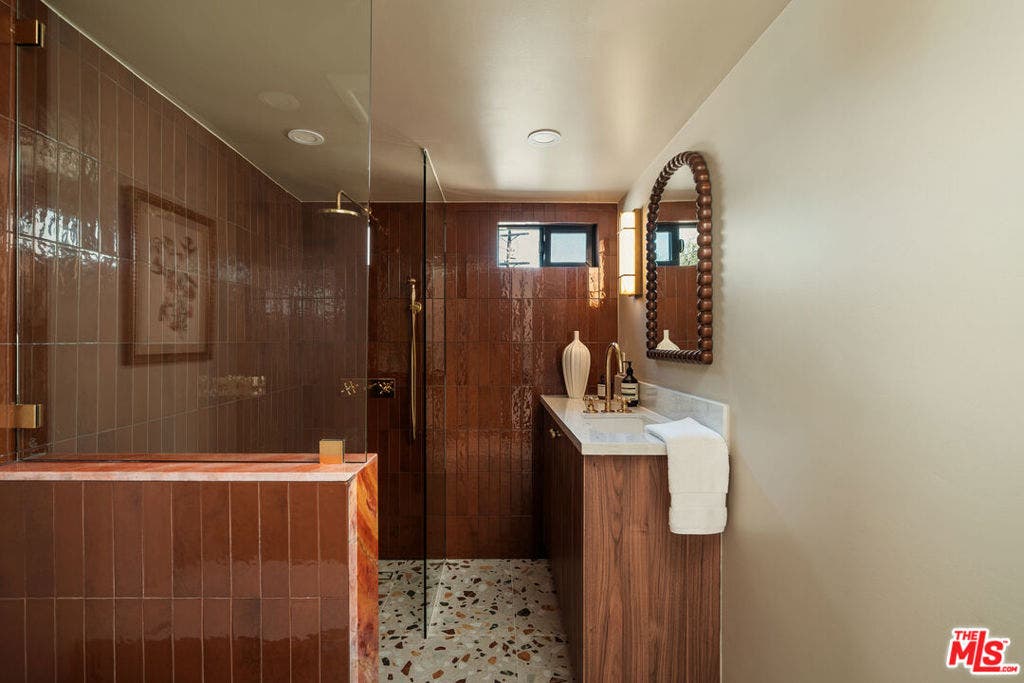 579 Crane Boulevard, Los Angeles, CA 90065 579 Crane Boulevard, Los Angeles, CA 90065