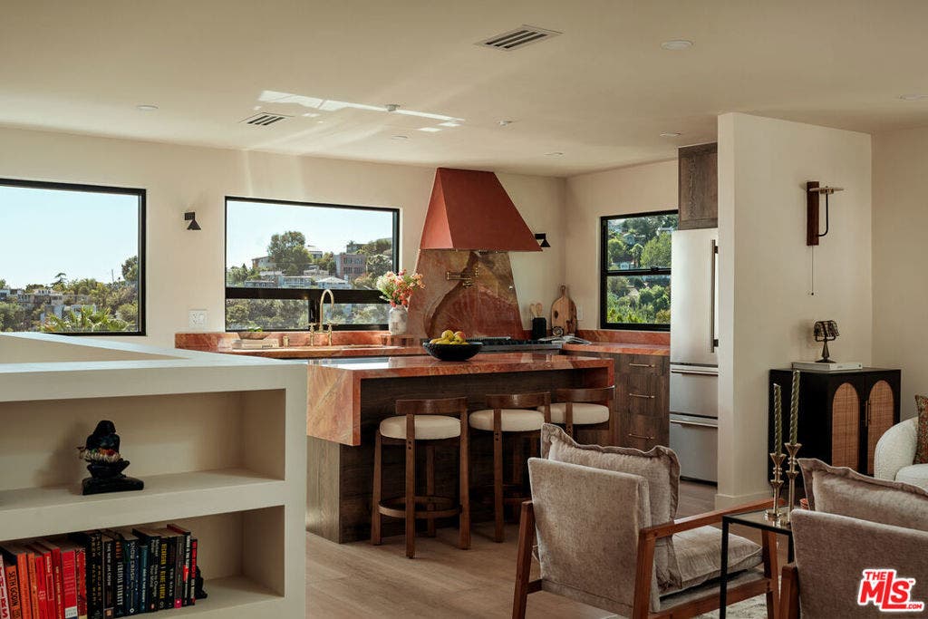 579 Crane Boulevard, Los Angeles, CA 90065 579 Crane Boulevard, Los Angeles, CA 90065