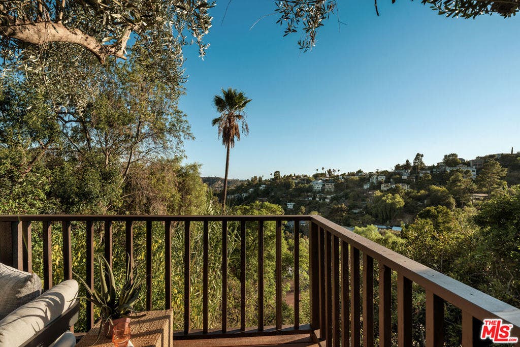 579 Crane Boulevard, Los Angeles, CA 90065 579 Crane Boulevard, Los Angeles, CA 90065