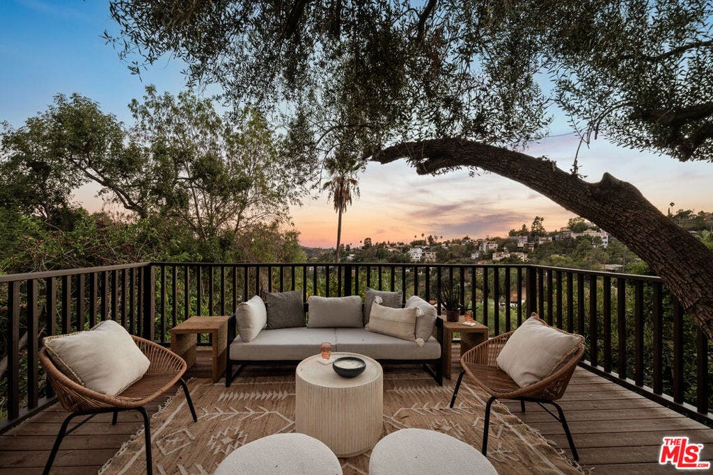 579 Crane Boulevard, Los Angeles, CA 90065 579 Crane Boulevard, Los Angeles, CA 90065