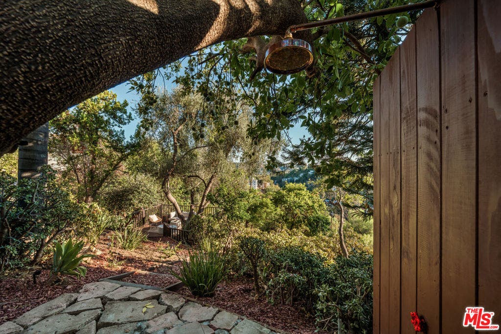 579 Crane Boulevard, Los Angeles, CA 90065 579 Crane Boulevard, Los Angeles, CA 90065