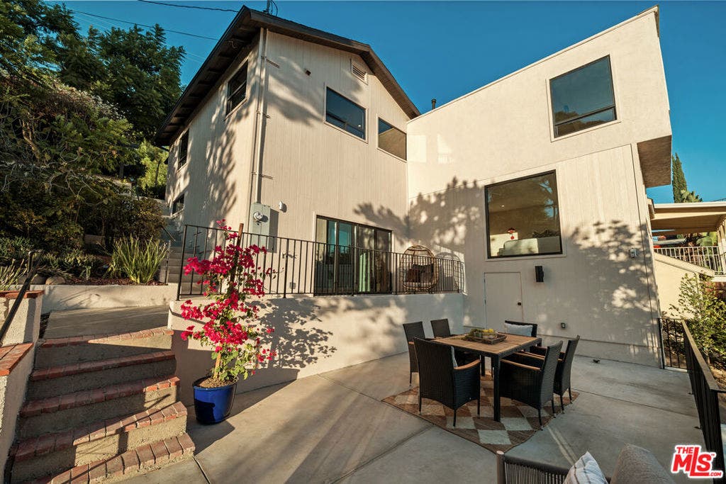 579 Crane Boulevard, Los Angeles, CA 90065 579 Crane Boulevard, Los Angeles, CA 90065
