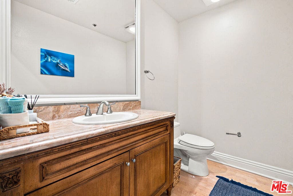 11840 Dorothy Street, #302, Los Angeles, CA 90049