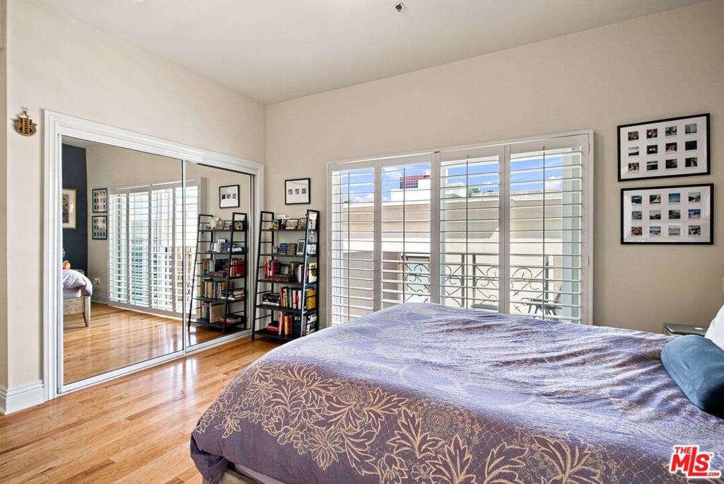 11840 Dorothy Street, #302, Los Angeles, CA 90049
