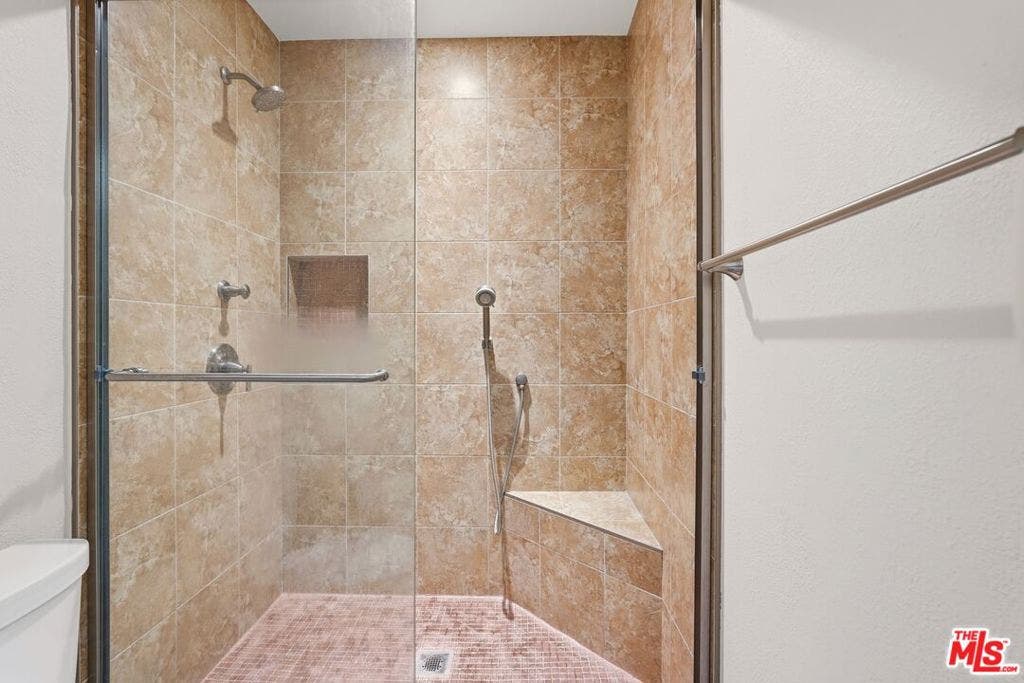 911 N Kings Road, #310, West Hollywood, CA 90069 911 N Kings Road, #310, West Hollywood, CA 90069