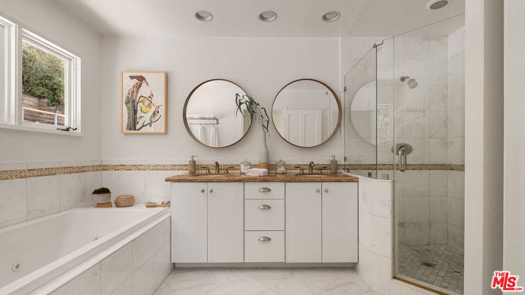 1759 N Beverly Drive, Beverly Hills, CA 90210 1759 N Beverly Drive, Beverly Hills, CA 90210