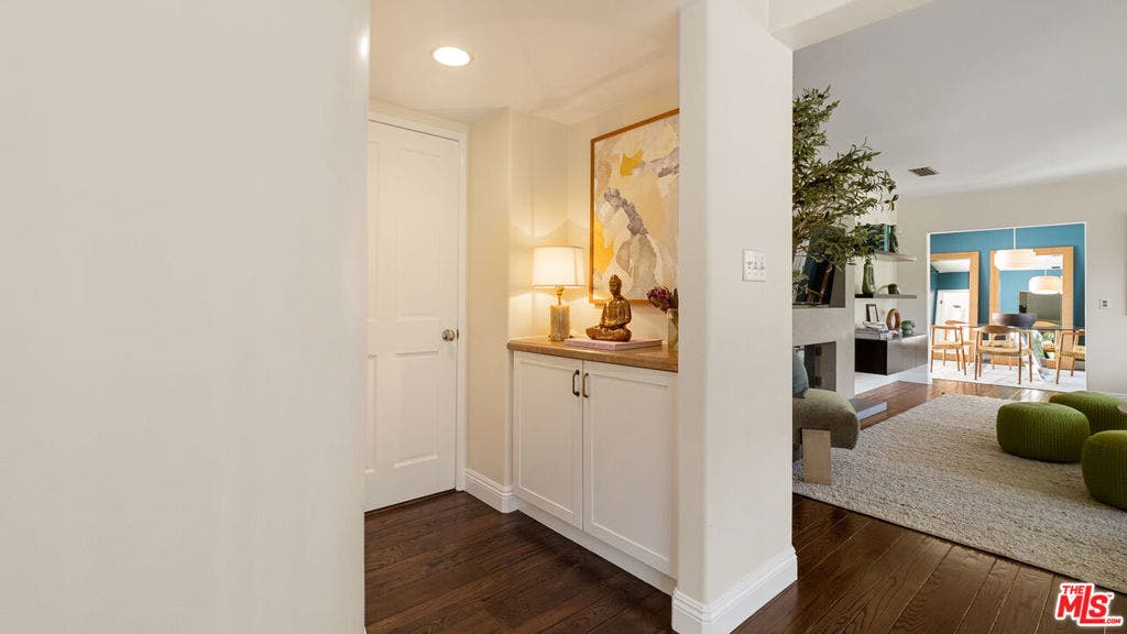 1759 N Beverly Drive, Beverly Hills, CA 90210 1759 N Beverly Drive, Beverly Hills, CA 90210