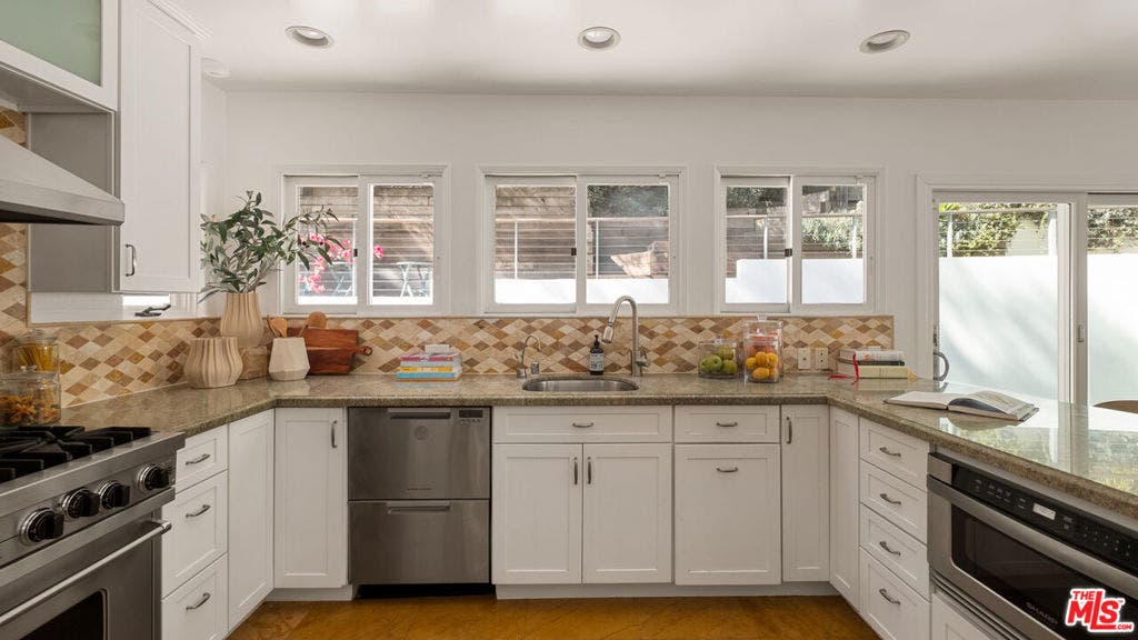 1759 N Beverly Drive, Beverly Hills, CA 90210 1759 N Beverly Drive, Beverly Hills, CA 90210