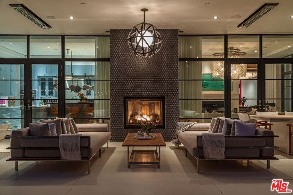 400 Amalfi Drive, Pacific Palisades, CA 90272 400 Amalfi Drive, Pacific Palisades, CA 90272