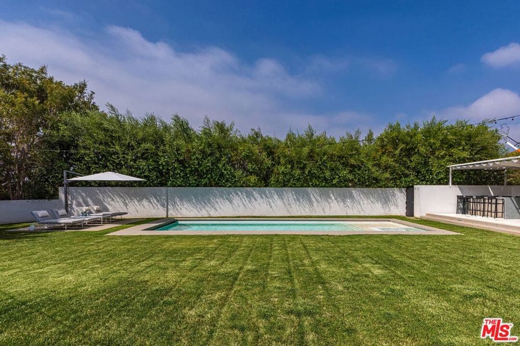 400 Amalfi Drive, Pacific Palisades, CA 90272 400 Amalfi Drive, Pacific Palisades, CA 90272