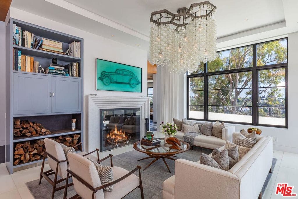400 Amalfi Drive, Pacific Palisades, CA 90272 400 Amalfi Drive, Pacific Palisades, CA 90272
