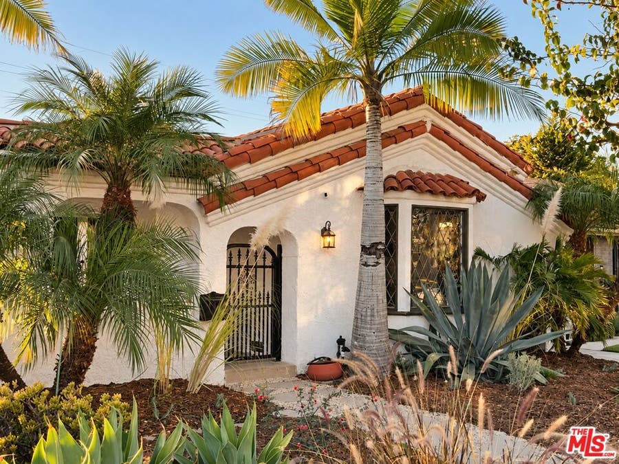 Property photo for 3857 Welland Avenue, Los Angeles, CA