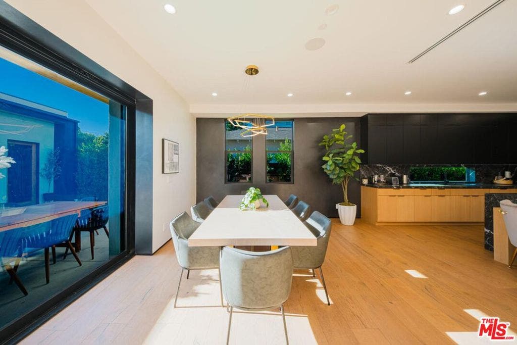 5141 Varna Avenue, Sherman Oaks, CA 91423 5141 Varna Avenue, Sherman Oaks, CA 91423