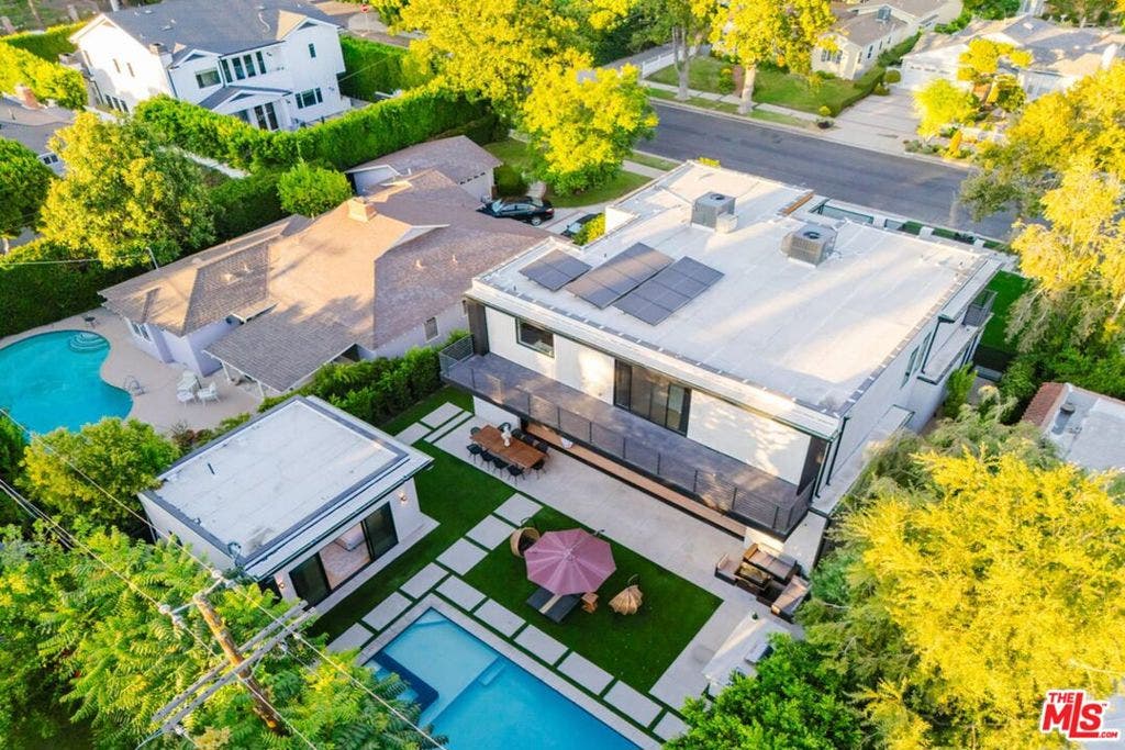 5141 Varna Avenue, Sherman Oaks, CA 91423 5141 Varna Avenue, Sherman Oaks, CA 91423