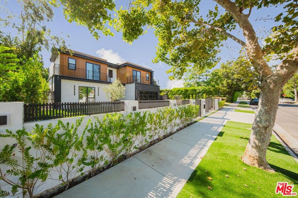 5141 Varna Avenue, Sherman Oaks, CA 91423 5141 Varna Avenue, Sherman Oaks, CA 91423