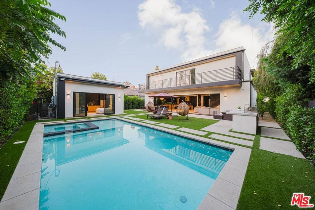 5141 Varna Avenue, Sherman Oaks, CA 91423 5141 Varna Avenue, Sherman Oaks, CA 91423