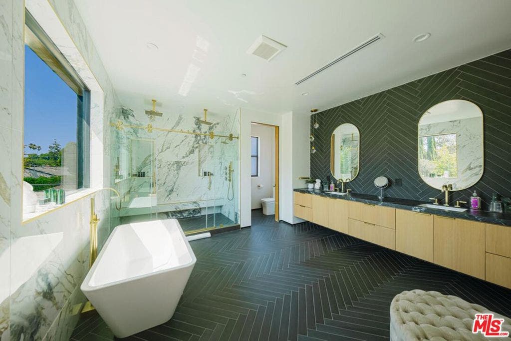 5141 Varna Avenue, Sherman Oaks, CA 91423 5141 Varna Avenue, Sherman Oaks, CA 91423