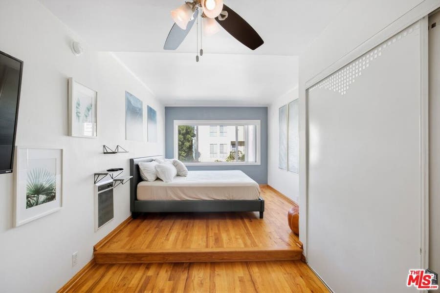 Property photo for 16 Clubhouse Avenue, #8, Venice, CA