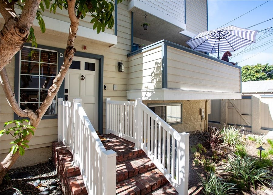 Property photo for 208 S Catalina Avenue, #D, Redondo Beach, CA