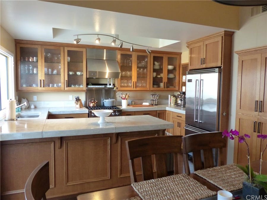 Property photo for 606 N Guadalupe Avenue, #F, Redondo Beach, CA