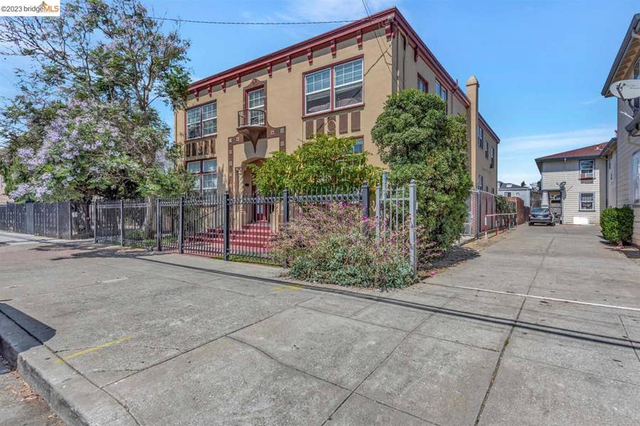 Property photo for 1531 28Th Ave, Oakland, CA