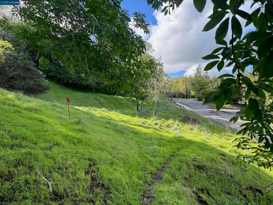 Property photo for 197 Country Club Lane, Napa, CA
