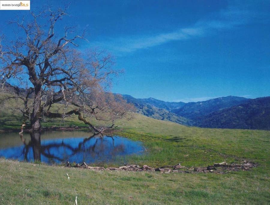 Property photo for 39305 Pine Mountain RD, Cloverdale, CA