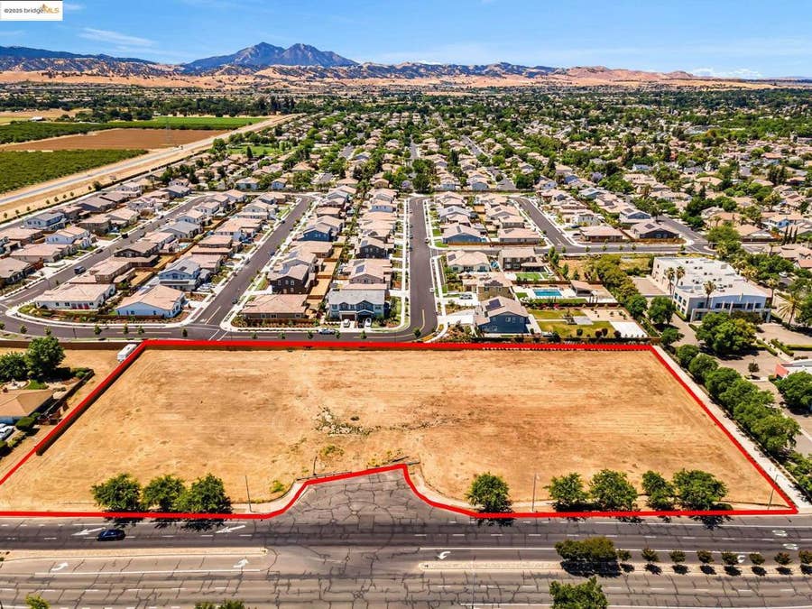 Property photo for Walnut Blvd, Brentwood, CA
