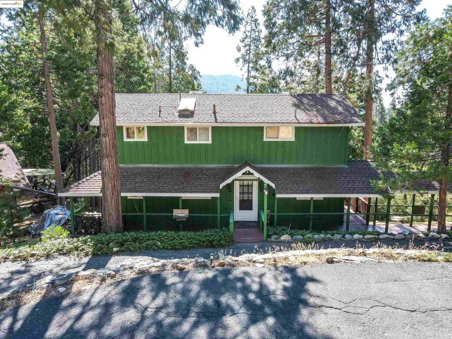 Property photo for 20737 Muheli Rd, CA