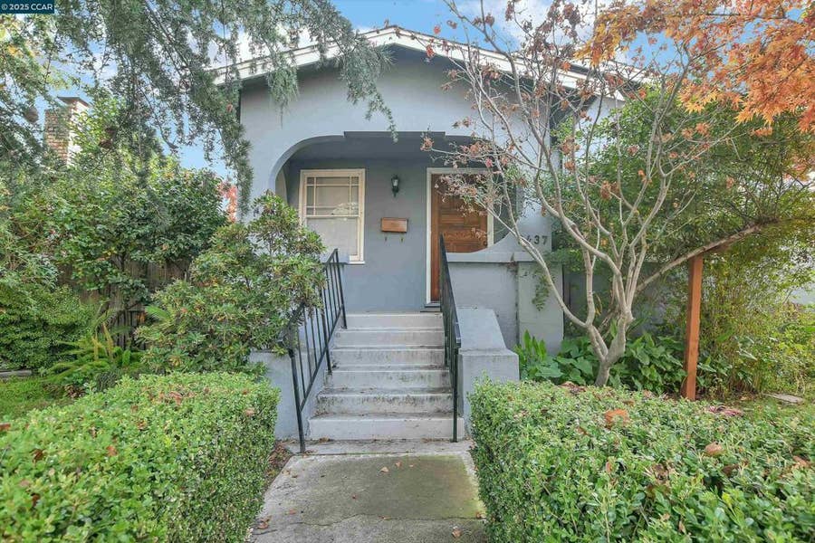 Property photo for 2437 Alhambra ave, Martinez, CA